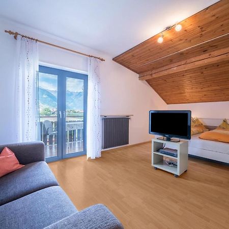 Apartment Tschigat Leilichhof Лана Екстер'єр фото