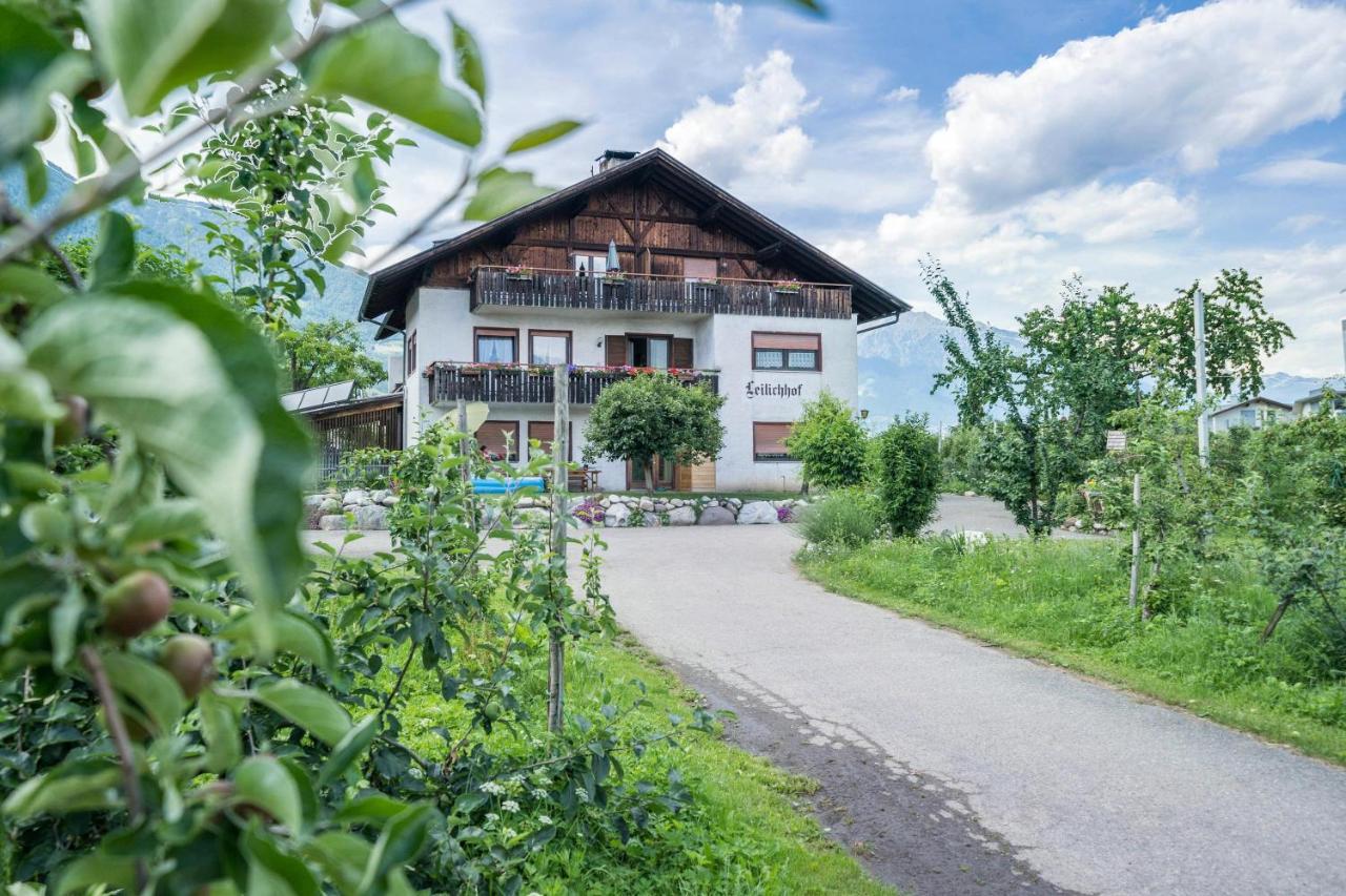Apartment Tschigat Leilichhof Лана Екстер'єр фото